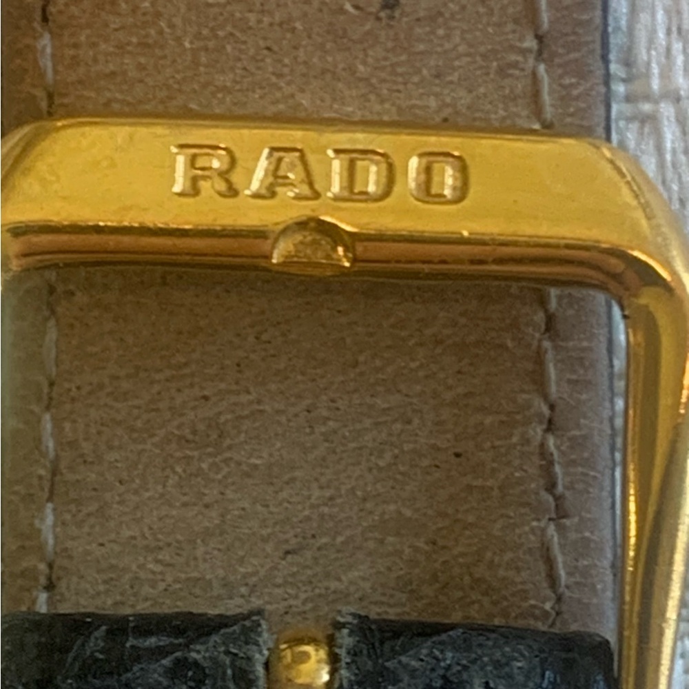SALE! RADO Vintage Luxury Watch - Picture 10 of 15